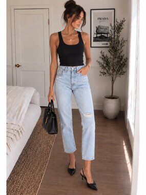 Levi’s Premium Wedgie Straight Jeans 24 Luxor Again Distressed $110